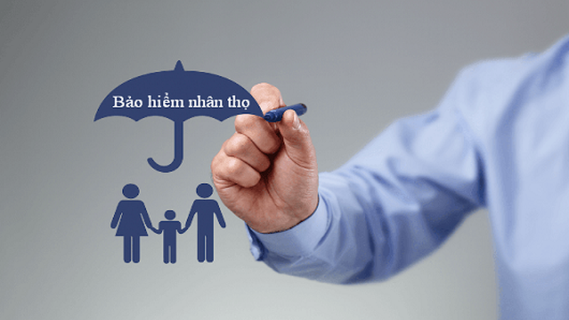 Người mua bảo hiểm nhân thọ cần thêm thông tin tham khảo đáng tin cậy để đưa ra quyết định.