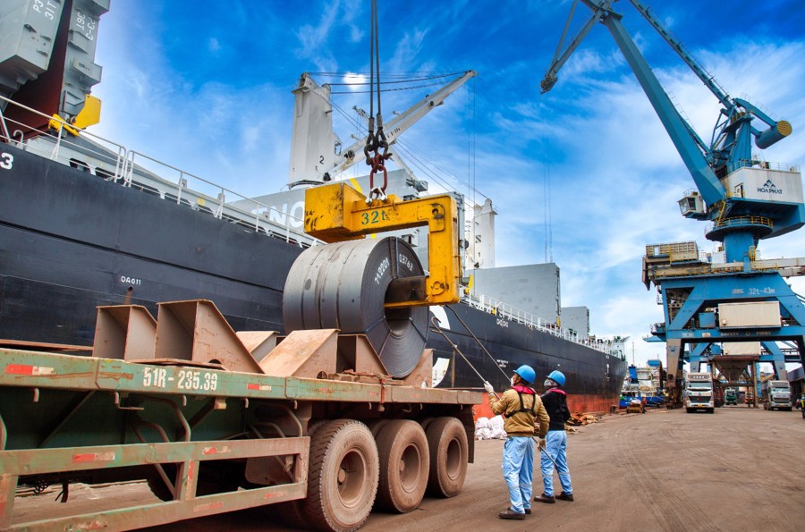 Nhập khẩu sắt thép các loại giảm 22,1% về lượng và giảm 16,7% về trị giá.