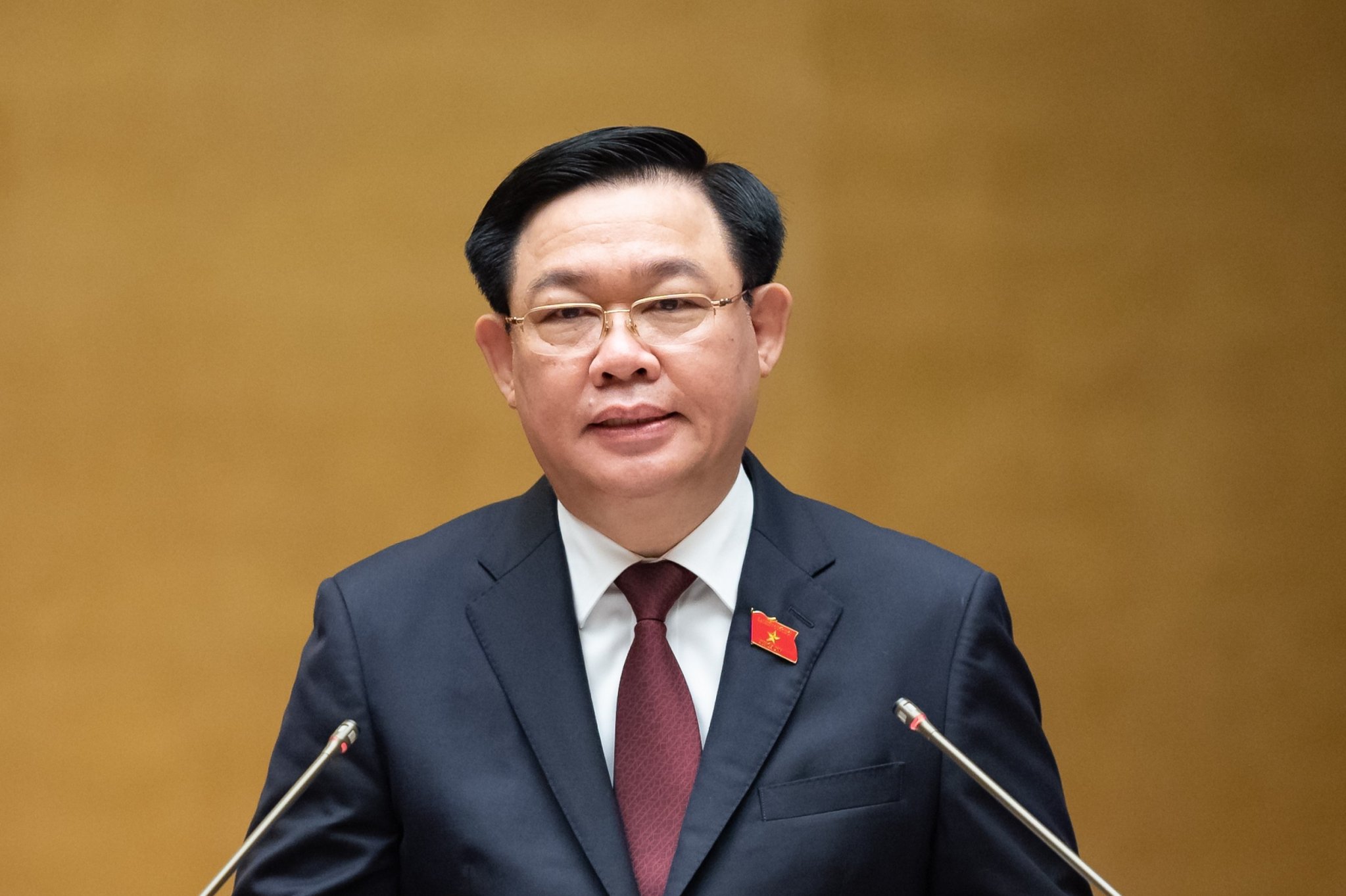 Chủ tịch Quốc hội Vương Đình Huệ kết luận nội dung chất vấn nhóm vấn đề thuộc lĩnh vực lao động, thương binh và xã hội. Ảnh - Quochoi.vn.