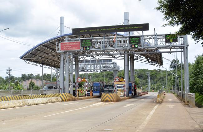 Nhiều dự án BOT sụt giảm doanh thu từ hoạt động thu phí rất đáng báo động, do chính sách, quy định pháp luật thay đổi, Nhà nước hoặc địa phương thay đổi quy hoạch.