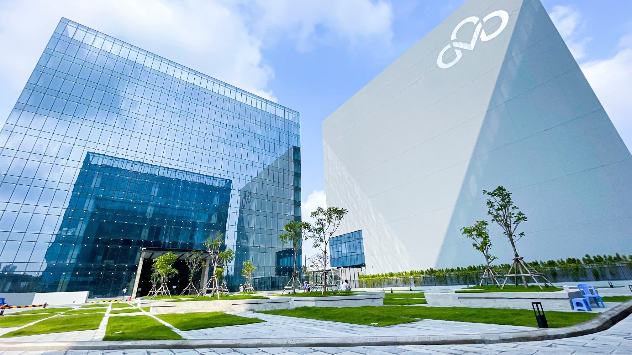 Sacombank lựa chọn DC Tân Thuận của CMC Telecom để triển khai hạ tầng trung tâm dữ liệu mới.