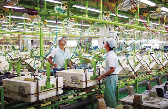 C&aacute;c cơ sở sử dụng năng lượng c&oacute; điện năng ti&ecirc;u thụ từ 01 triệu kWh/năm trở l&ecirc;n phải tiết kiệm &iacute;t nhất 2% tổng điện năng ti&ecirc;u thụ trong năm.