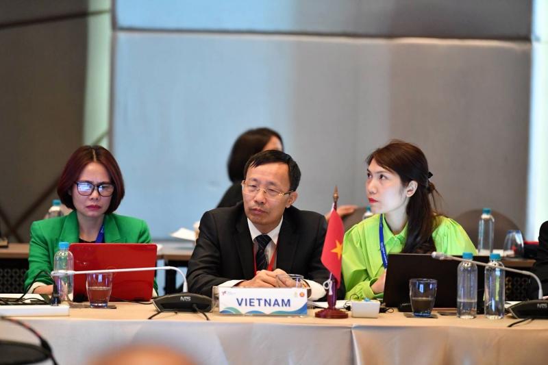 Director General of the General Department of Vietnam Customs Nguyen Van Can at the meeting.