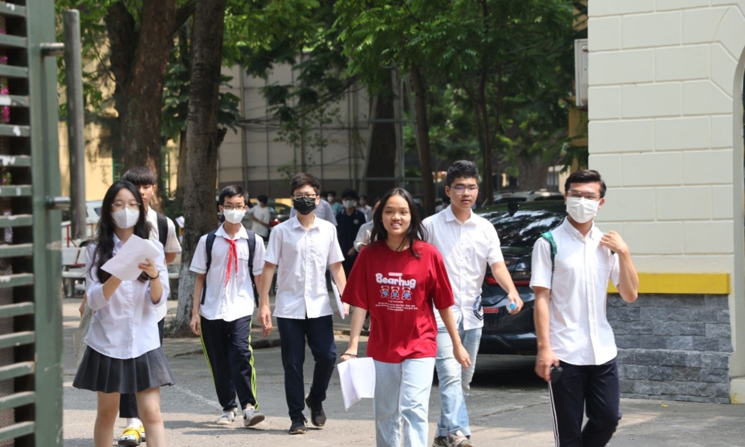 Thí sinh kết thúc môn thi sáng 11/6. Ảnh minh họa.