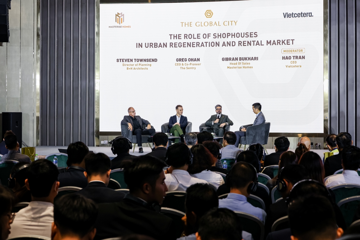Phiên thảo luận với sự tham dự của các chuyên gia trong ngành mang đến những thông tin hữu ích cho các doanh nghiệp nước ngoài trong vấn đề kinh doanh F&B tại Việt Nam.