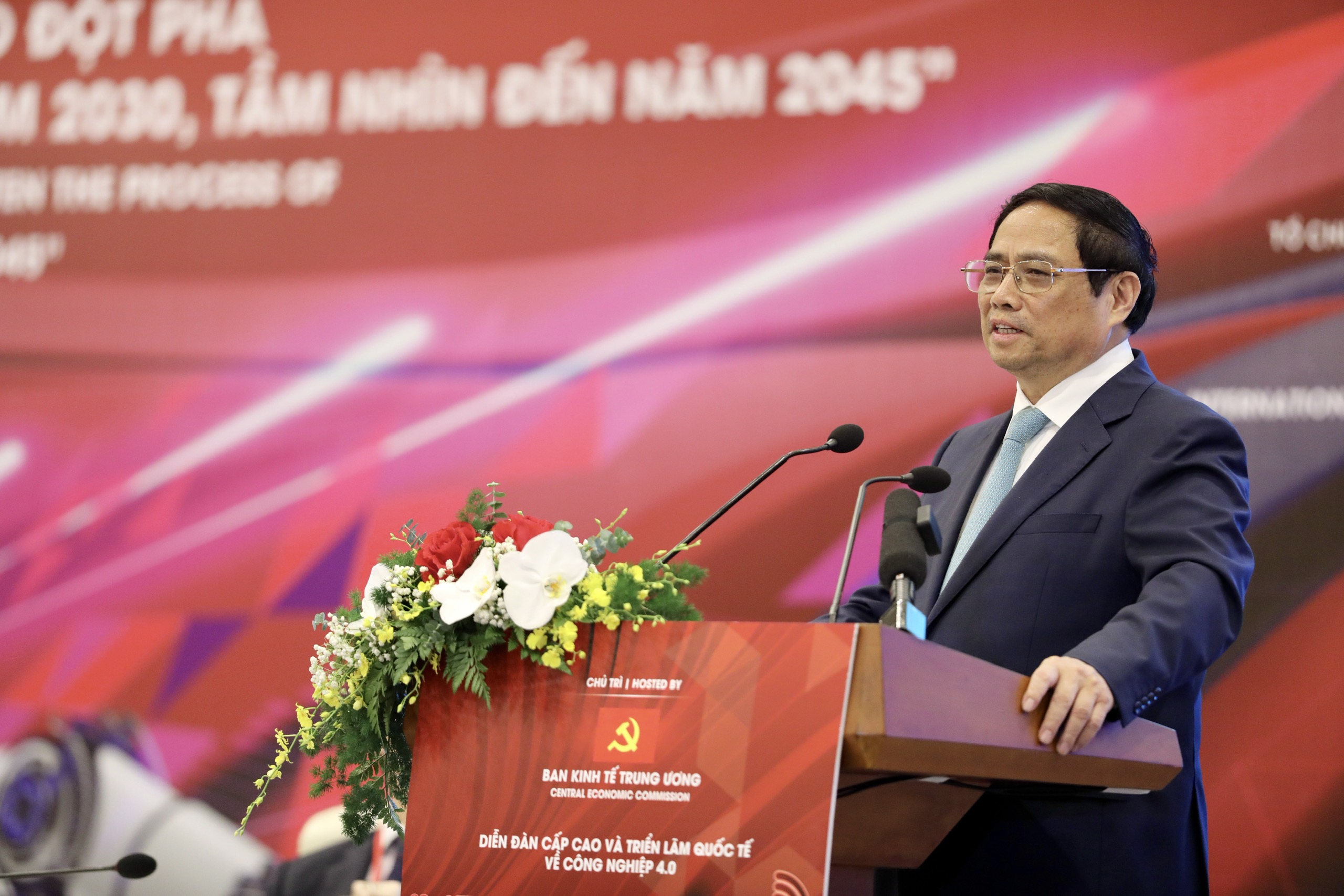 Thủ tướng Ch&iacute;nh phủ Phạm Minh Ch&iacute;nh ph&aacute;t biểu chỉ đạo tại Phi&ecirc;n to&agrave;n thể của&nbsp;Diễn đ&agrave;n cấp cao thường ni&ecirc;n về c&ocirc;ng nghiệp 4.0 năm 2023. Ảnh: Trần Việt Dũng.
