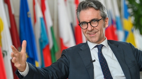 Đại sứ châu Âu: