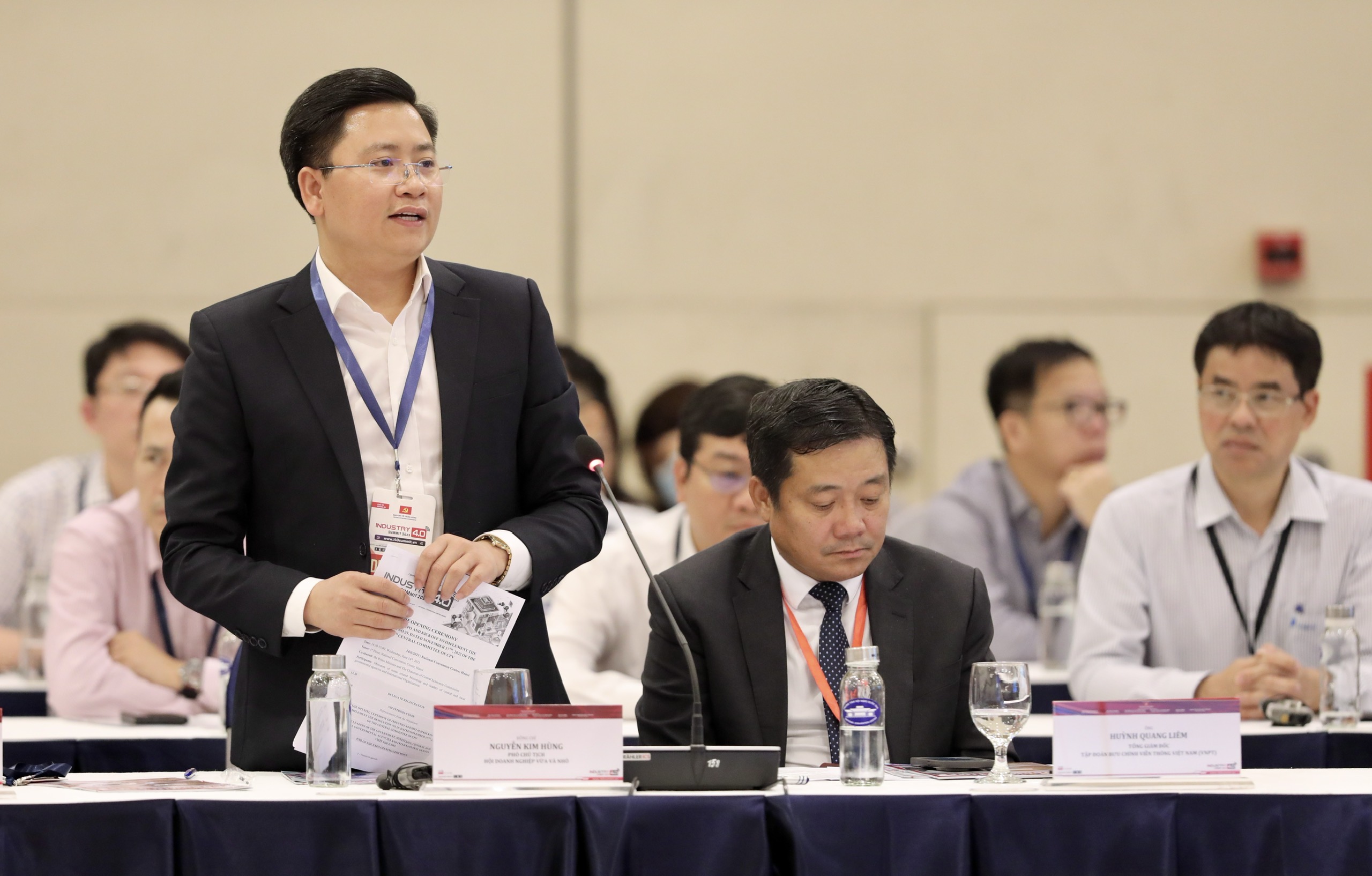 &Ocirc;ng Nguyễn Kim H&ugrave;ng ph&oacute; chủ tịch hội Doanh nghiệp nhỏ v&agrave; vừa ph&aacute;t biểu.&nbsp;Ảnh: Trần Việt Dũng.