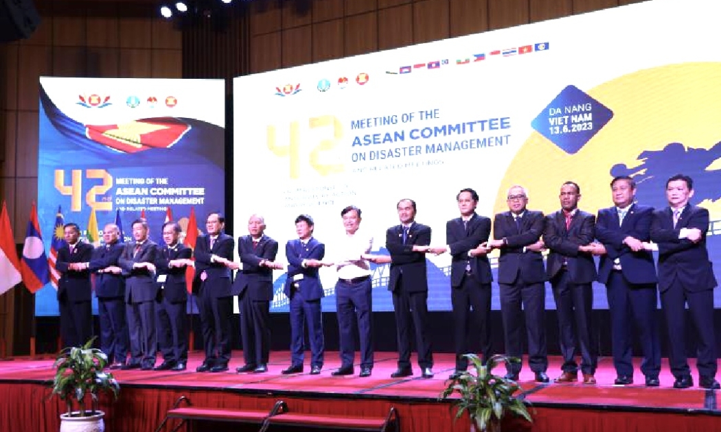 Các đại biểu tham dự Hội nghị thường niên lần thứ 42 của Ủy ban ASEAN về Quản lý thiên tai (ACDM).