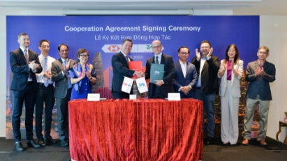 HSBC Vietnam partners with Dragon Capital in voluntary supplementary retirement program for its employees