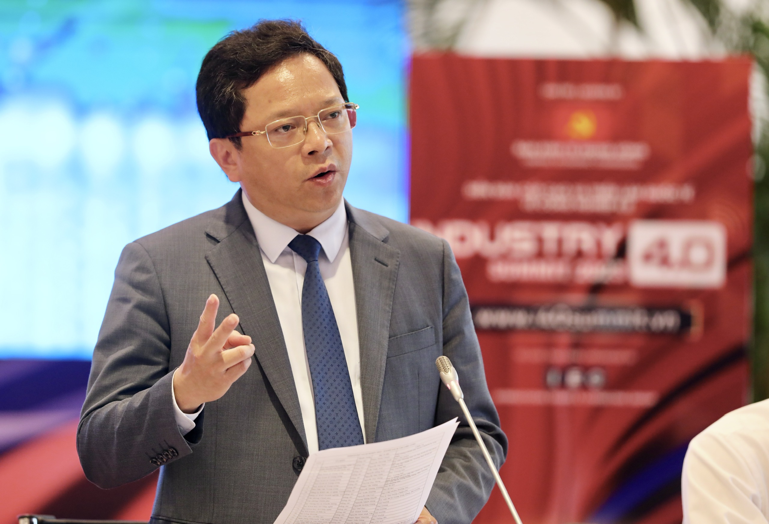 TS. Nguyễn Đức Hiển: 