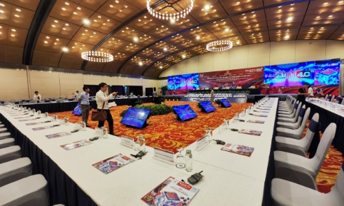 Tạp chí Kinh tế Việt Nam xuất hiện ấn tượng tại Diễn đàn cấp cao về công nghiệp 4.0