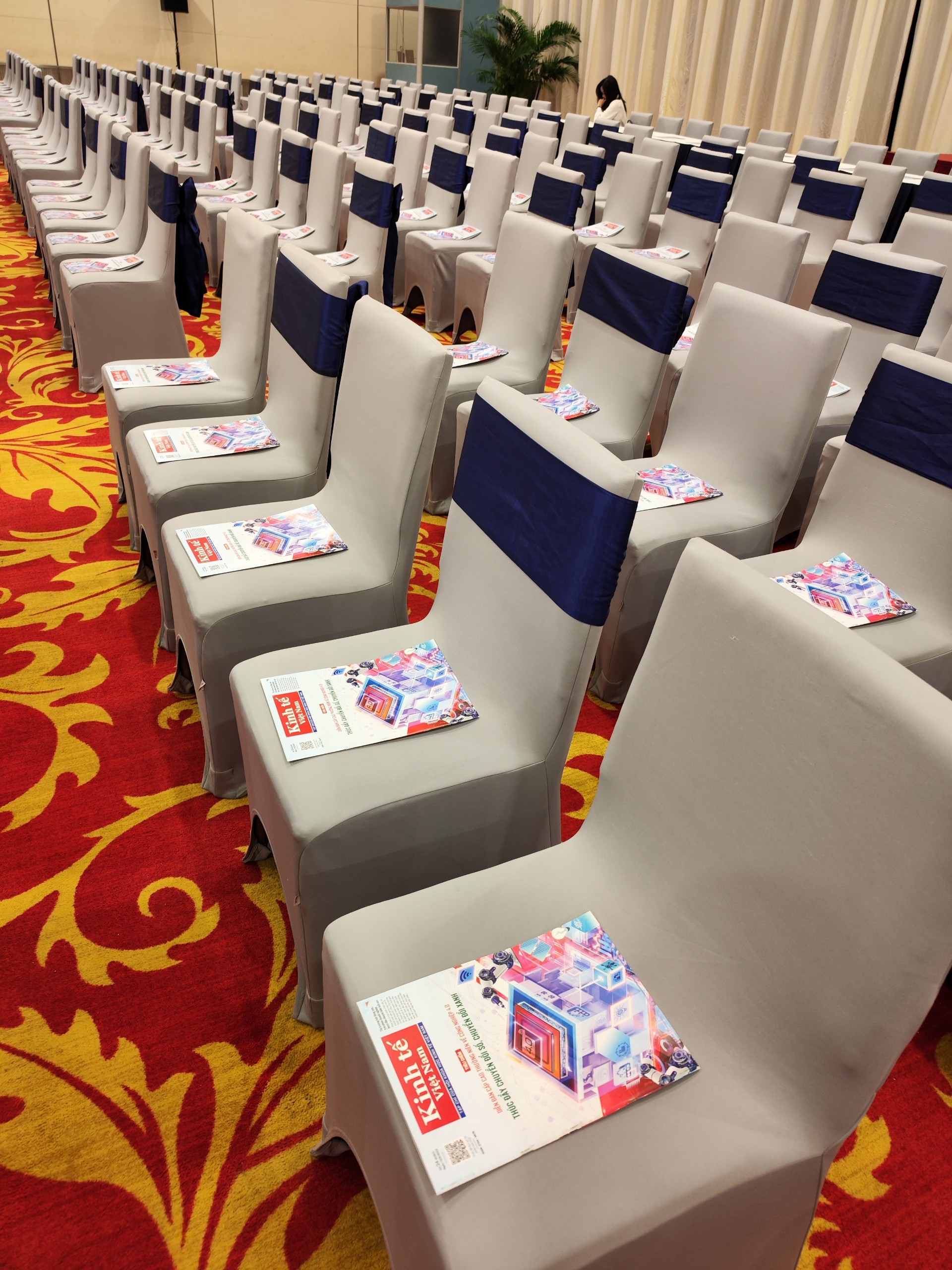 Nhiều đại biểu đ&aacute;nh gi&aacute; rất cao chất lượng c&aacute;c b&agrave;i viết trong Tạp ch&iacute; Kinh tế VIệt Nam.