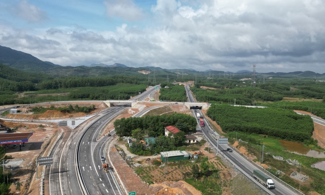 Nhu cầu vốn rất lớn cho các dự án hạ tầng giao thông.