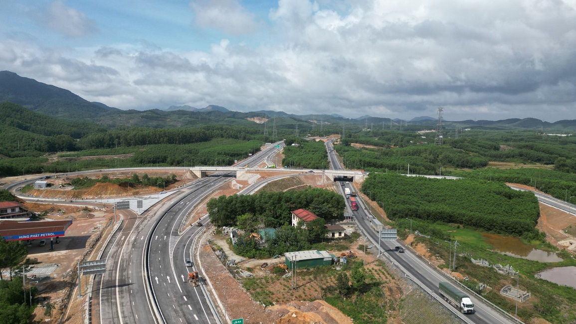 Nhu cầu vốn rất lớn cho các dự án hạ tầng giao thông.