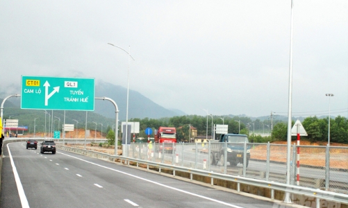 Đảm bảo lưu thông thông suốt cao tốc Cam Lộ - La Sơn, nghiên cứu phương án thu giá để hoàn vốn