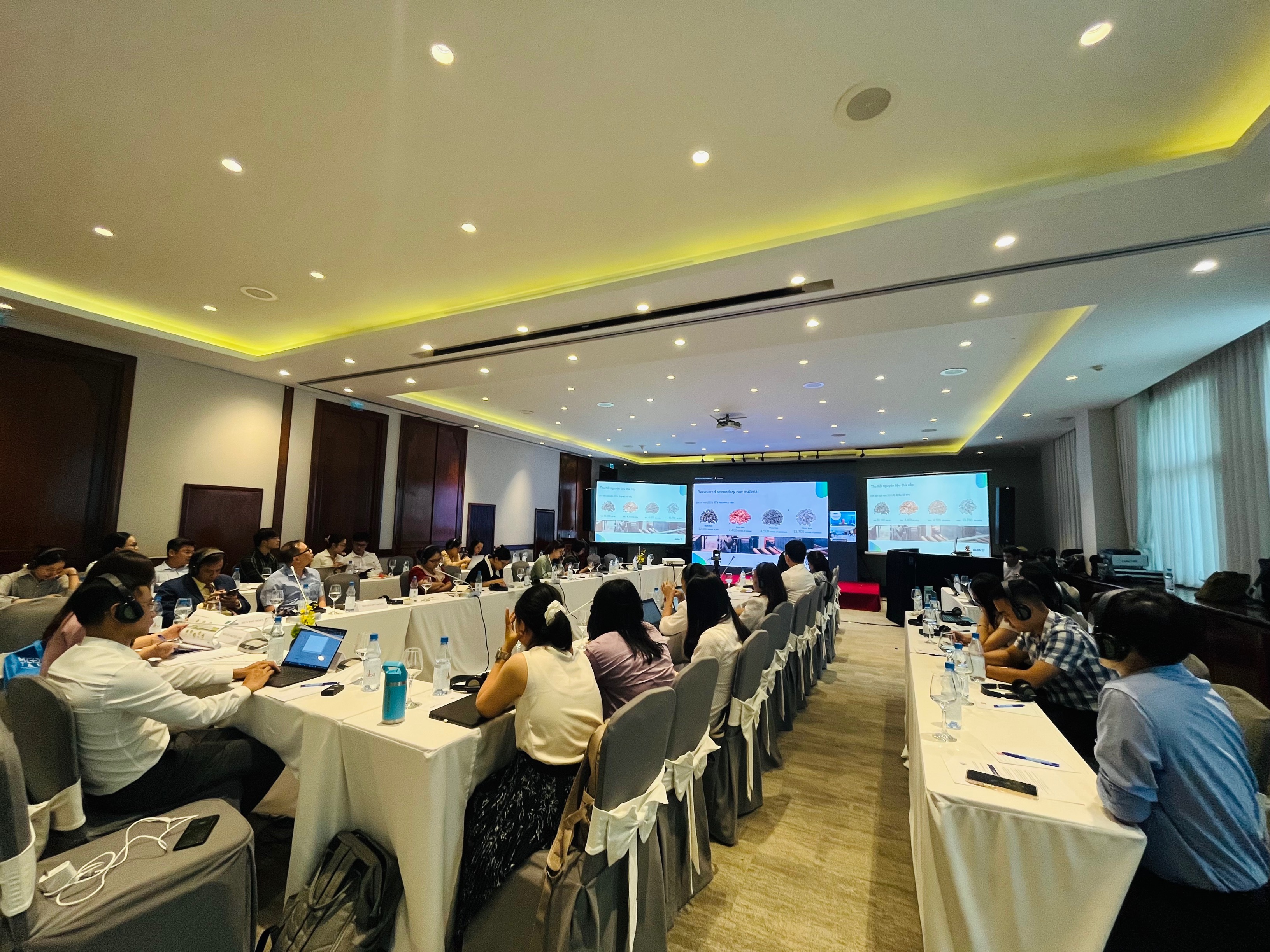 To&agrave;n cảnh tạo đ&agrave;m.