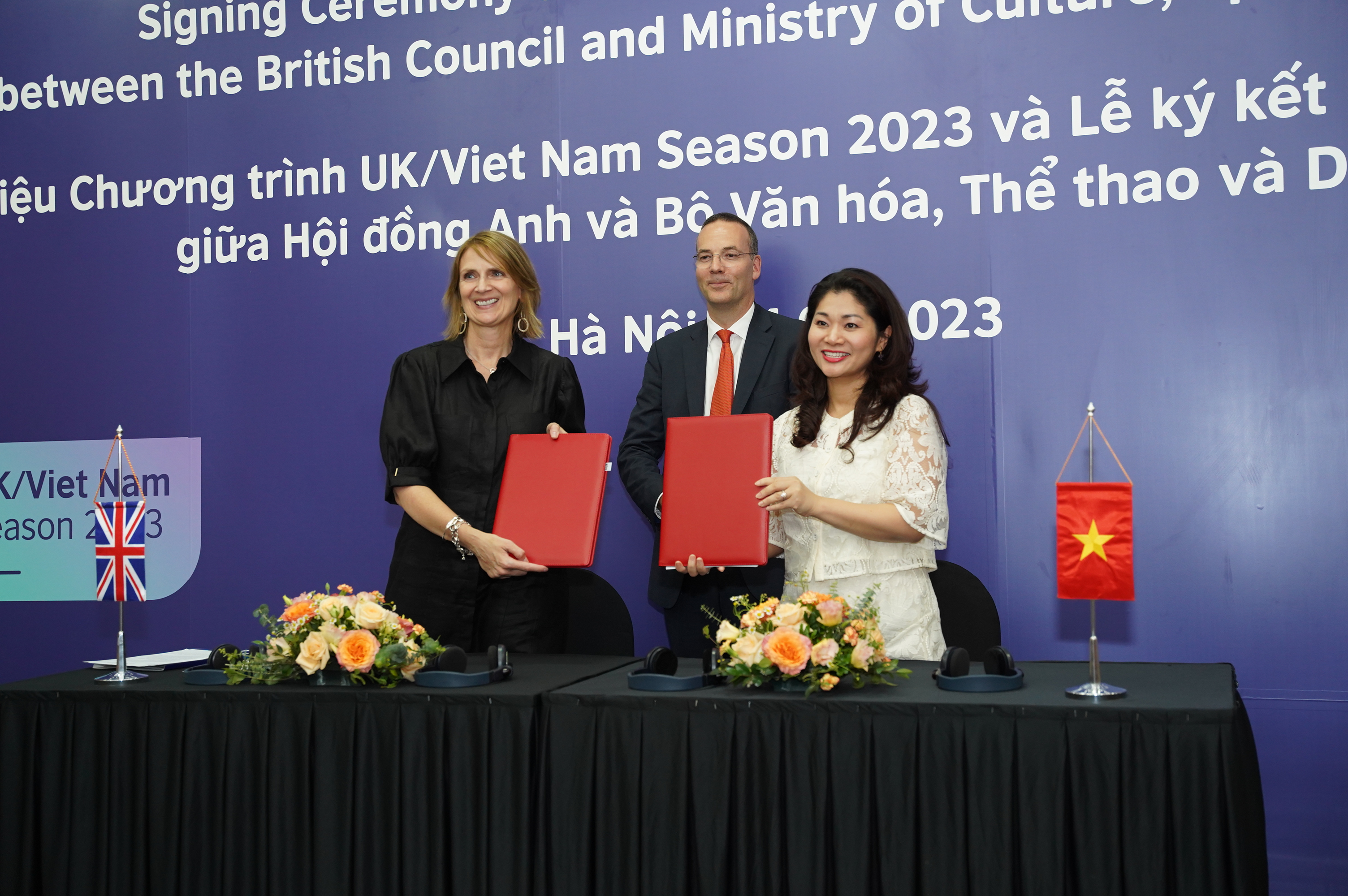 The signing of an MoU between the British Council and the Ministry of Culture, Sports and Tourism.