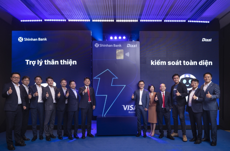 Shinhan Bank cooperates with Bizzi on a smart business card