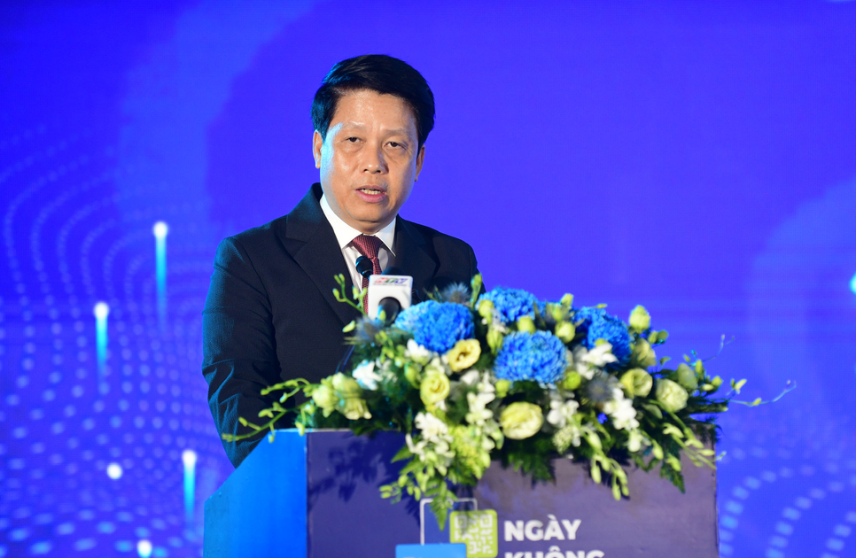 Phó Thống đốc Ngân hàng Nhà nước Phạm Tiến Dũng chia sẻ tại hội thảo “Kết nối dữ liệu, thanh toán thông minh - thúc đẩy phát triển xã hội” chiều 16/6.