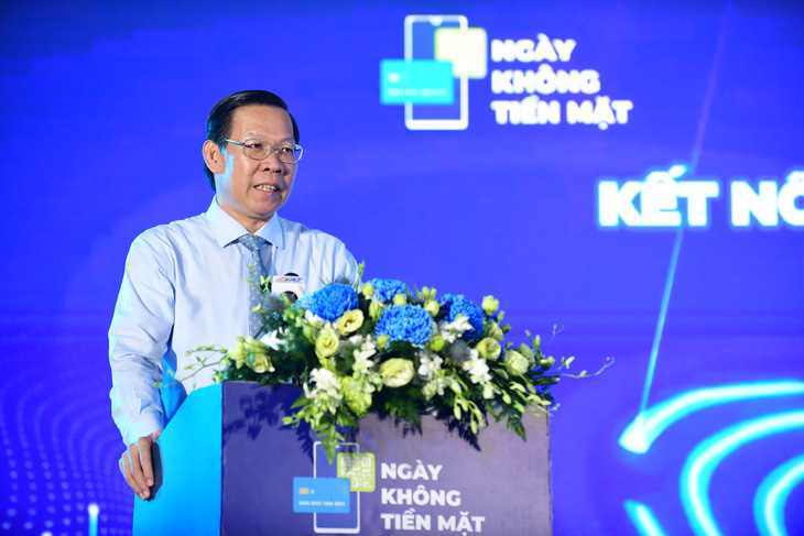 Ông Phan Văn Mãi, Chủ tịch Ủy ban Nhân dân TP.HCM pahst biểu tại sự kiện