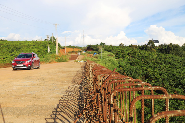 Hiện Bộ Giao thông vận tải đang giao các đơn vị cùng nhà đầu tư rà soát lại chi phí, phương án tài chính dự án và dự kiến thí điểm dùng nguồn vốn UBND tỉnh Lâm Đồng để hoàn thiện tuyến tránh.
