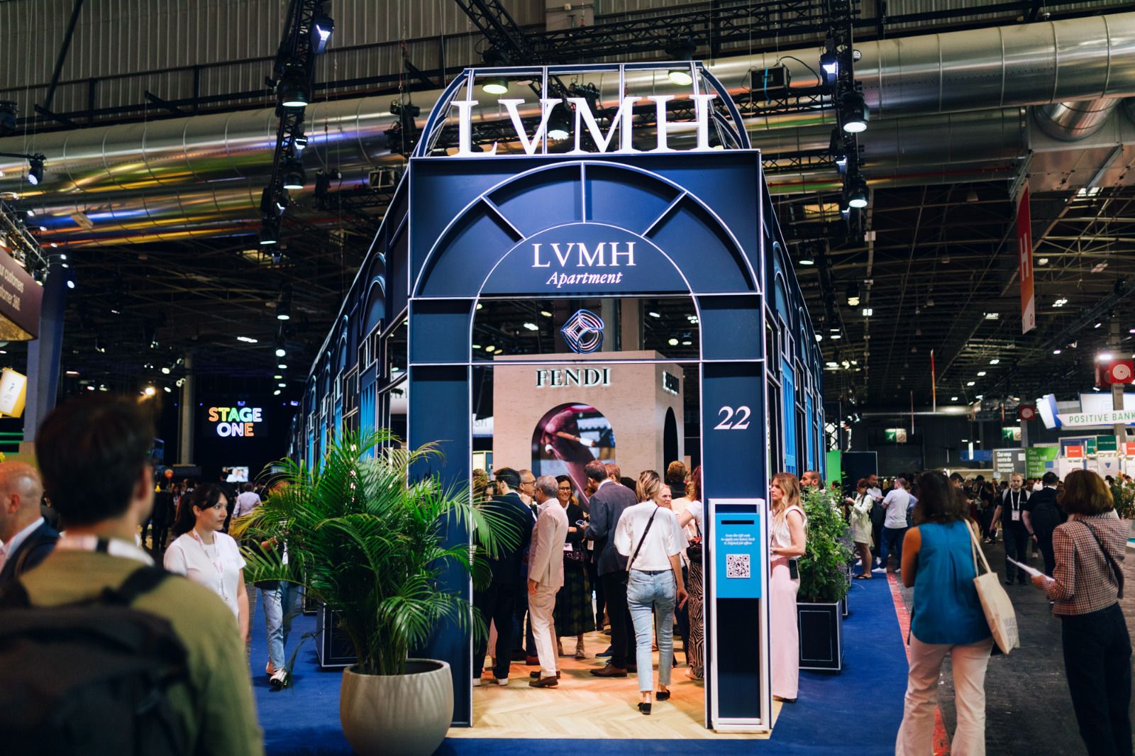 Khu vực trưng bày của LVMH tại hội nghị Viva Tech 2023 ở Paris.