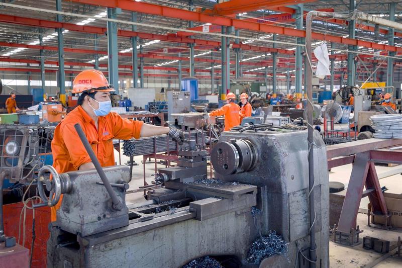 Nhà xưởng Công ty cổ phần Cơ khí xây dựng thương mại Đại Dũng huyện Bình Chánh. (Ảnh minh họa).