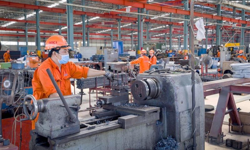 Nhà xưởng Công ty cổ phần Cơ khí xây dựng thương mại Đại Dũng huyện Bình Chánh. (Ảnh minh họa).