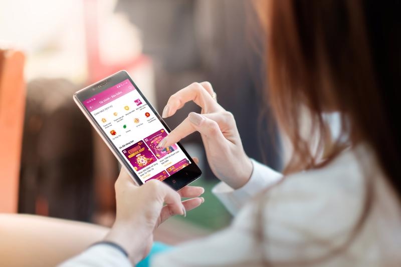 Deputy PM calls for boost to cashless payments