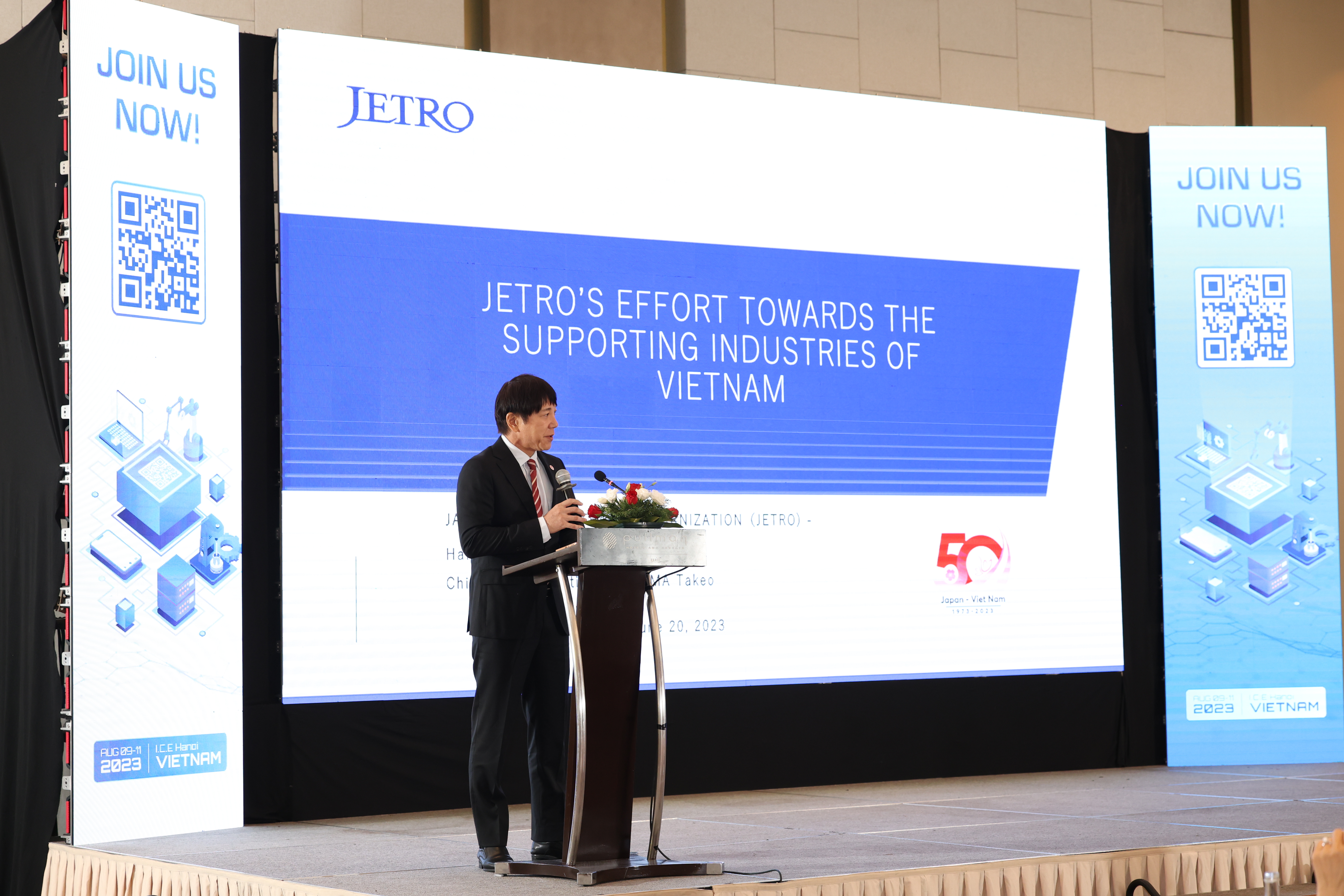 Ông Takeo Nakajima, Trưởng đại diện Jetro chia sẻ tại buổi họp báo.