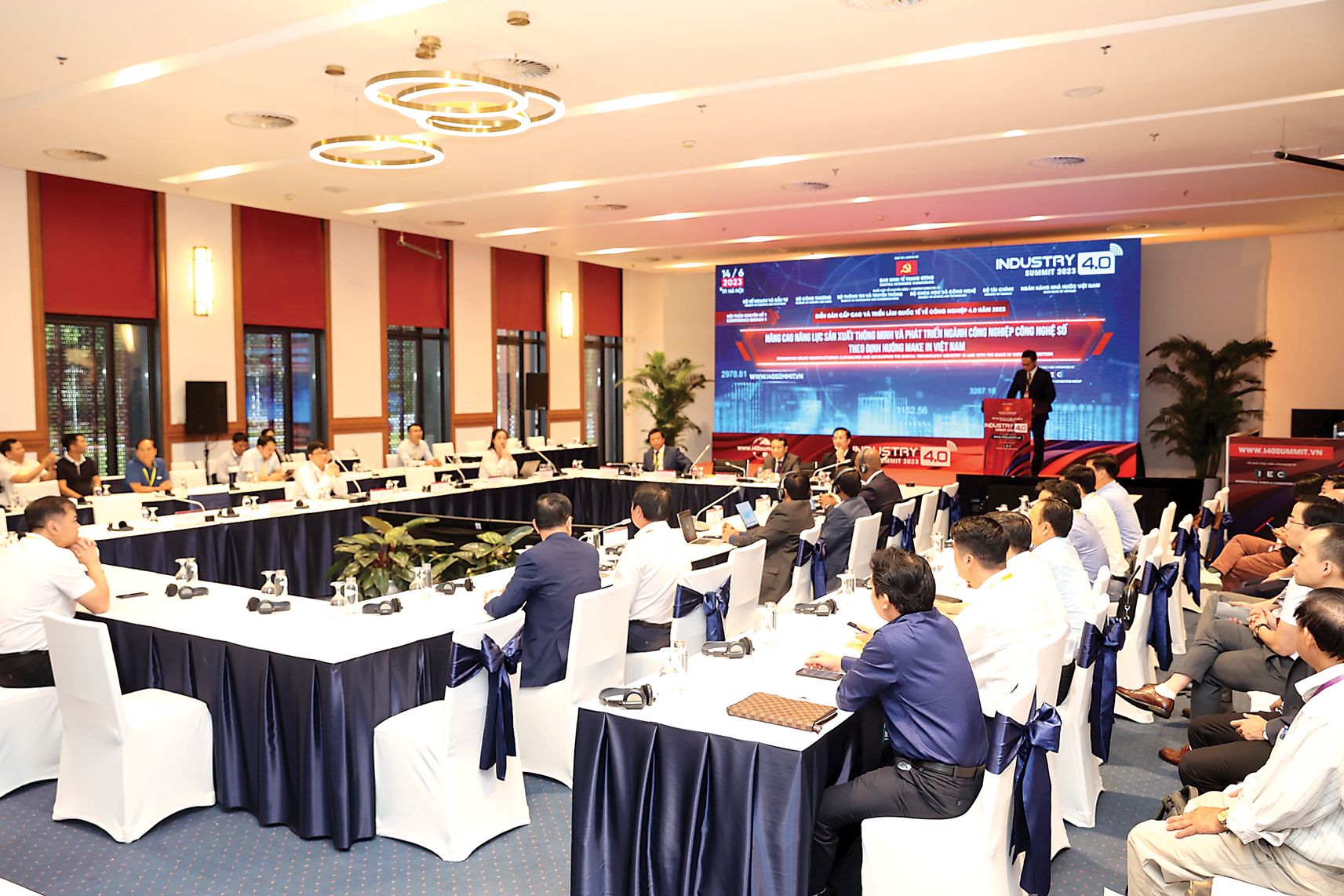 Hội thảo chuyên đề “Nâng cao năng lực sản xuất thông minh và phát triển ngành công nghiệp công nghệ số theo định hướng Make in Việt Nam”.