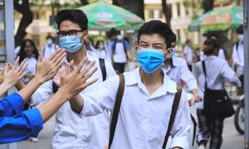 Thi tốt nghiệp THPT 2023: Gần 8.000 công chức, viên chức tham gia coi thi và chấm thi