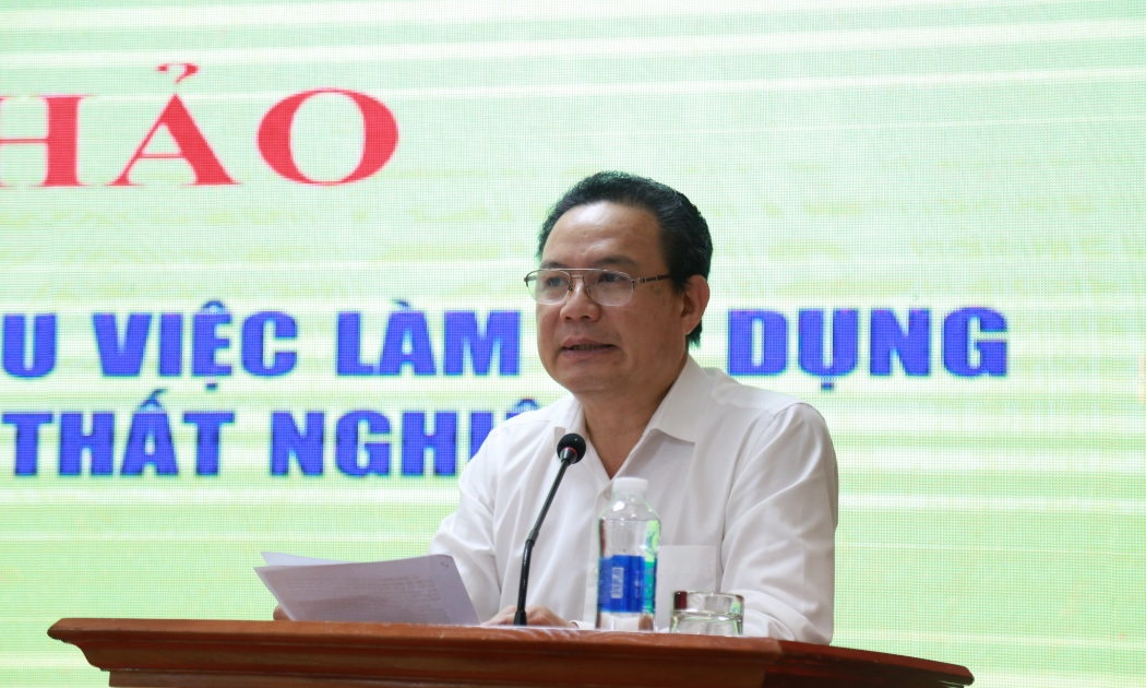 Thứ trưởng Bộ Lao động - Thương binh và Xã hội Lê Văn Thanh. 