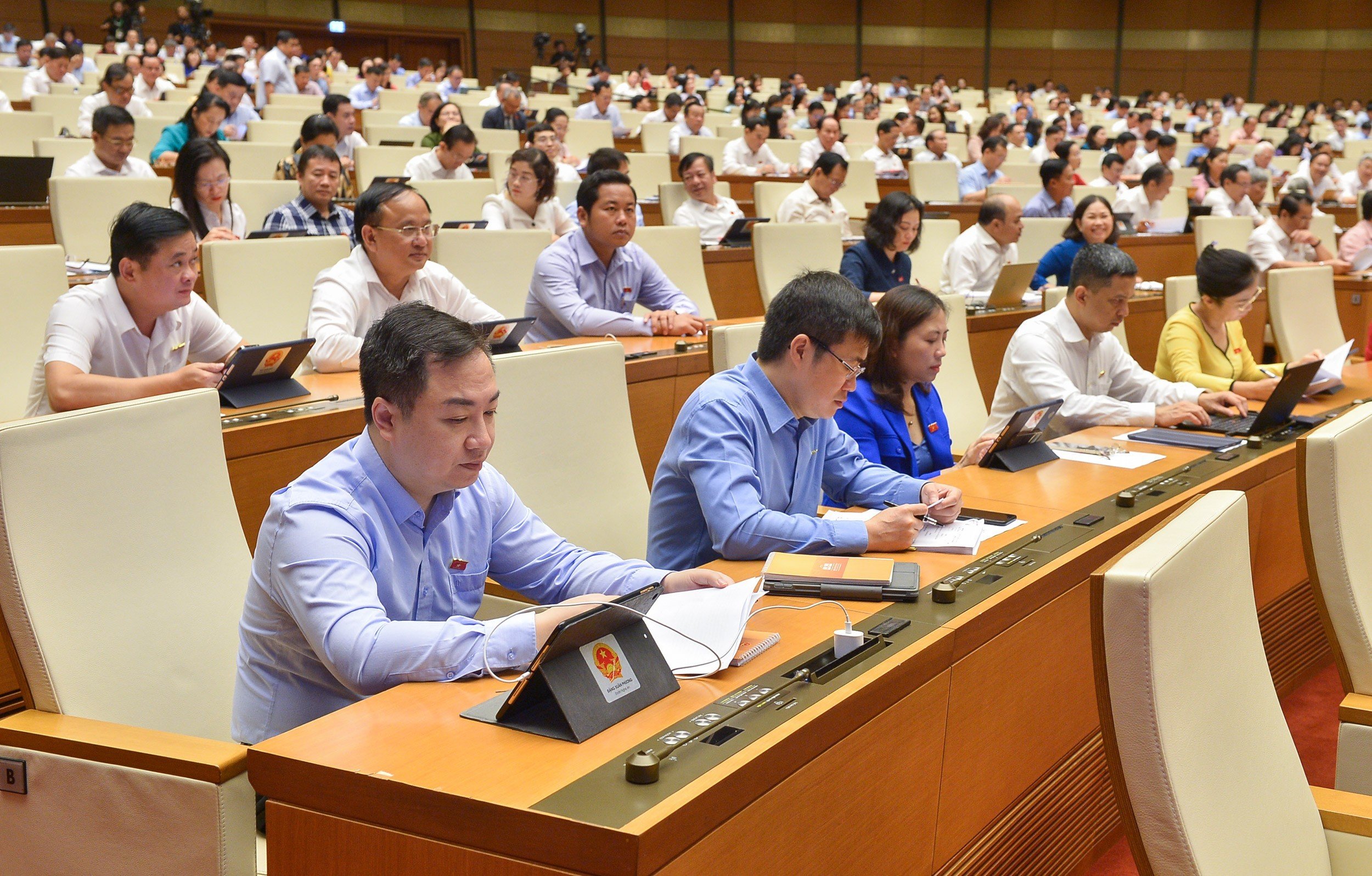 Quốc hội thảo luận về dự án Luật Đất đai (sửa đổi). Ảnh - Quochoi.vn.