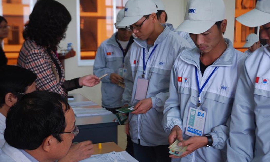 Lao động đi làm việc tại Hàn Quốc. Ảnh - TTXVN. 