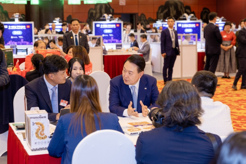 South Korean President attends Korea - Vietnam Partnership Fair