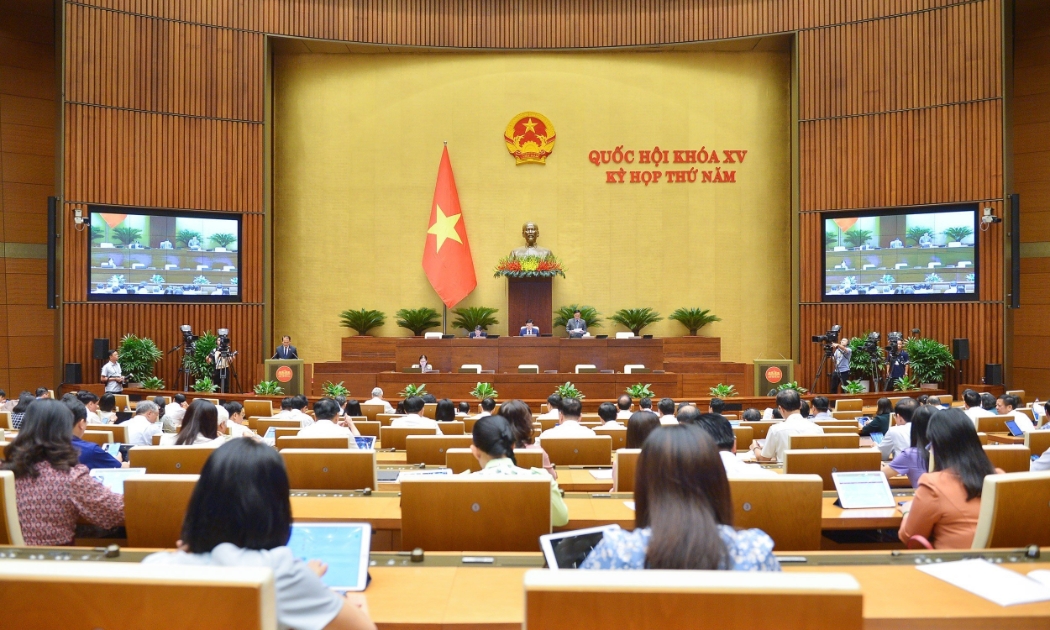 Phiên thảo luận về Luật Kinh doanh bất động sản chiều 23/6 - Ảnh: Quochoi.vn
