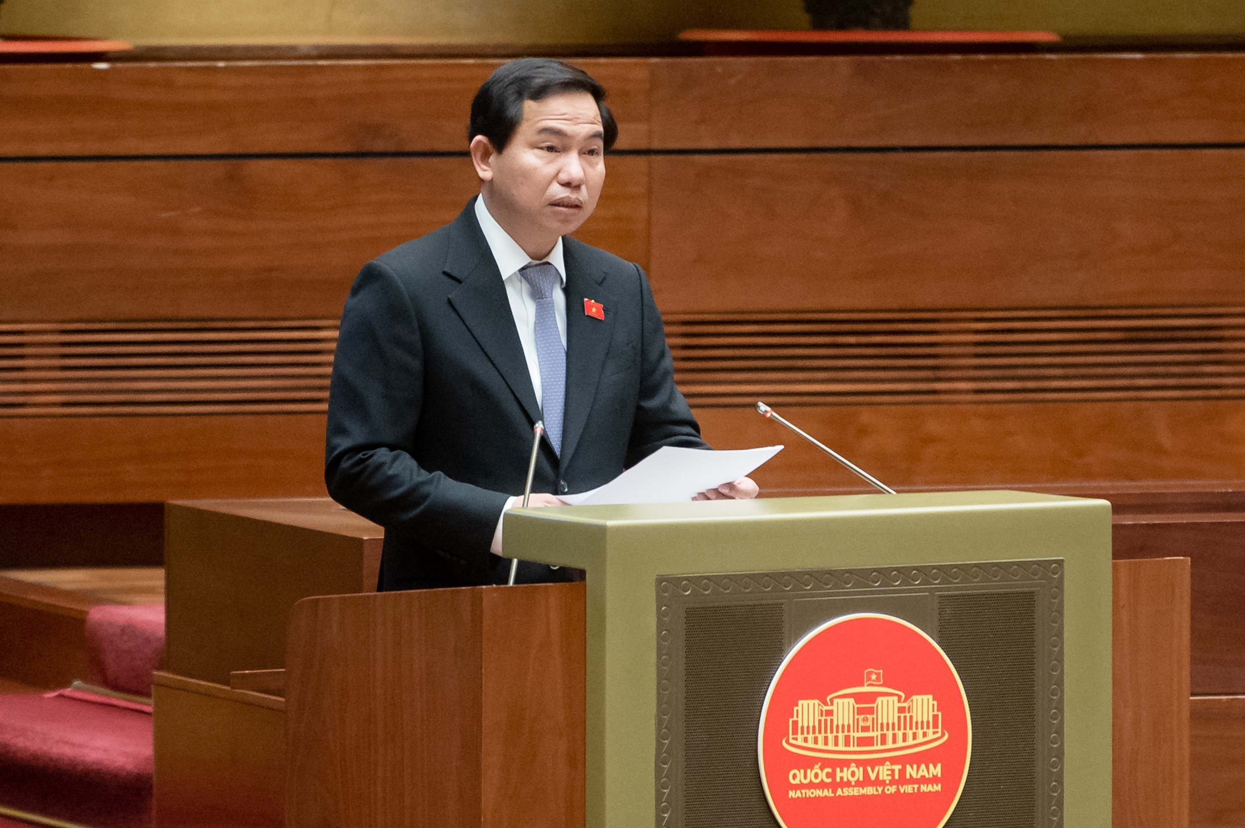 Chủ nhiệm Ủy ban Tài chính, Ngân sách của Quốc hội Lê Quang Mạnh báo cáo giải trình, tiếp thu, chỉnh lý dự thảo Luật Đấu thầu (sửa đổi) ngày 23/6/2023.