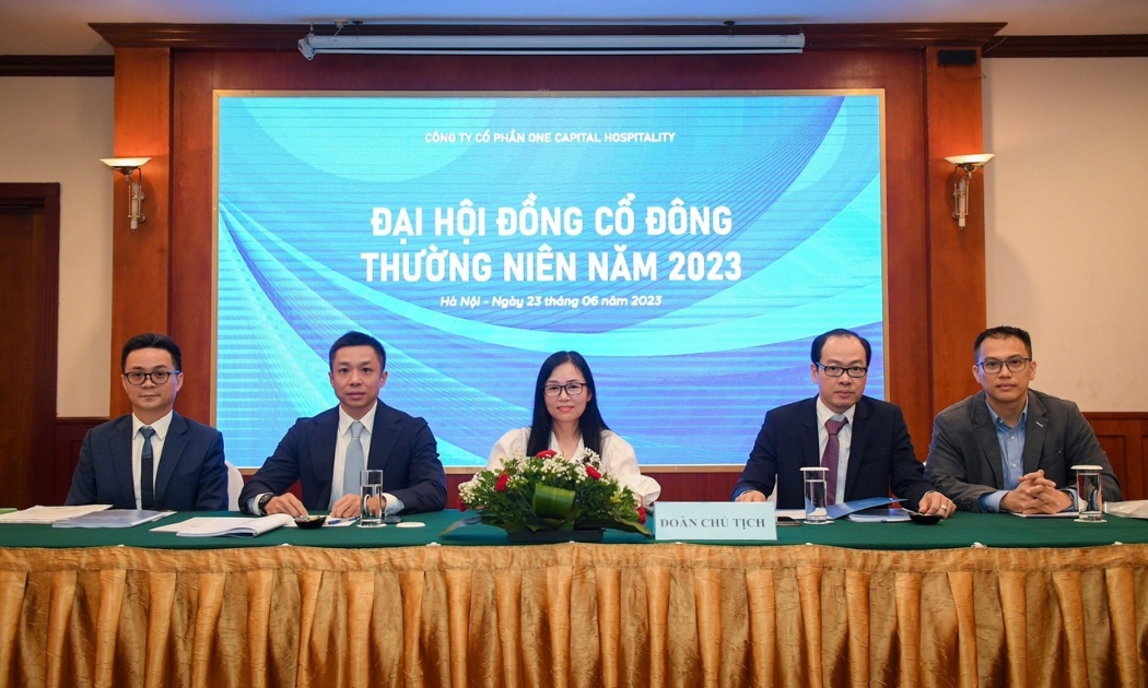 Đoàn Chủ tịch Công ty Cổ phần One Capital Hospility (mã chứng khoán: OCH) tại Đại hội đồng cổ đông thường niên năm 2023.
