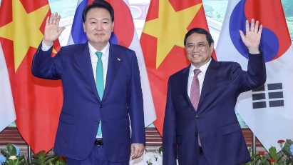 PM commits to continue tackling difficulties facing RoK investors