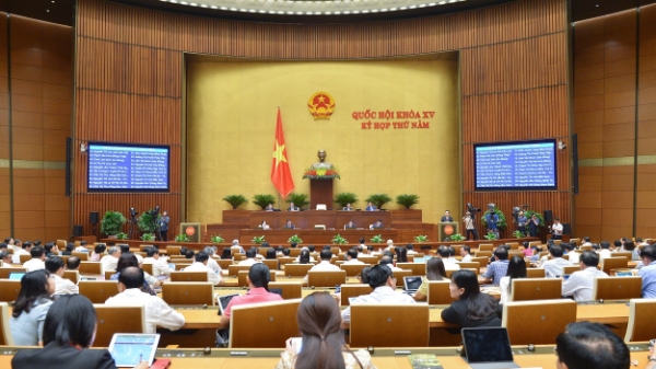 Kỳ họp thứ 5 Quốc hội Khóa XV: Gỡ các “nút thắt”, thúc đẩy phát triển kinh tế 