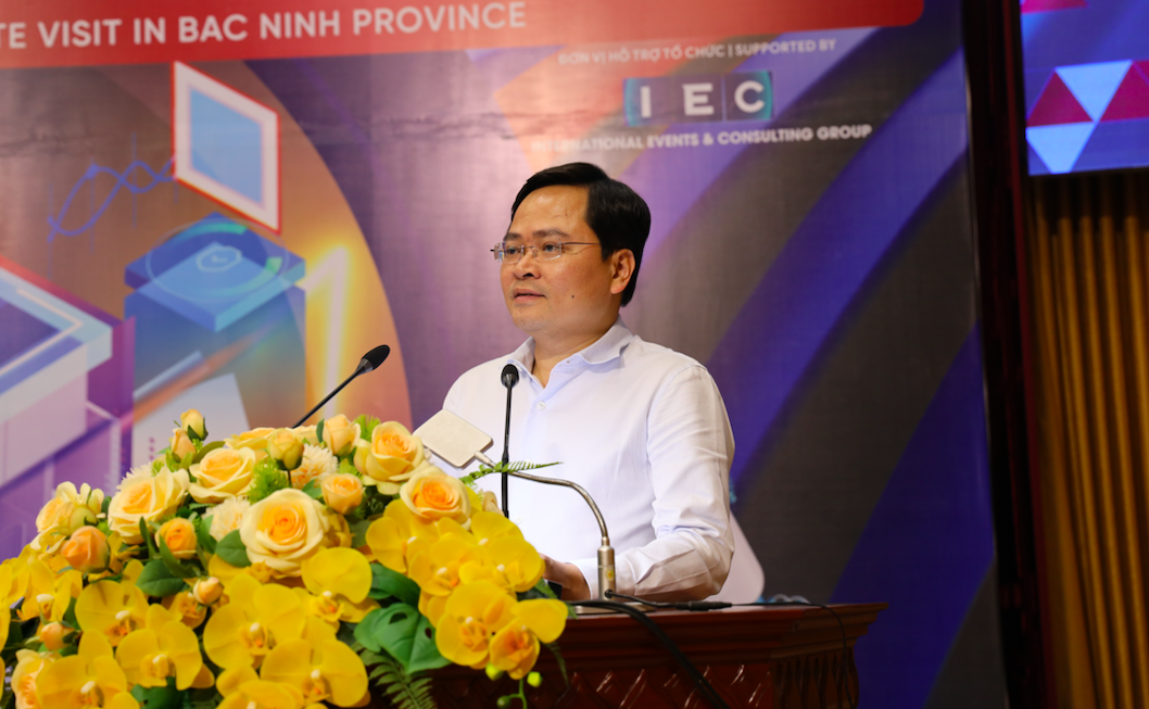 B&iacute; thư Bắc Ninh Nguyễn Anh Tuấn ph&aacute;t biểu tại tọa đ&agrave;m.