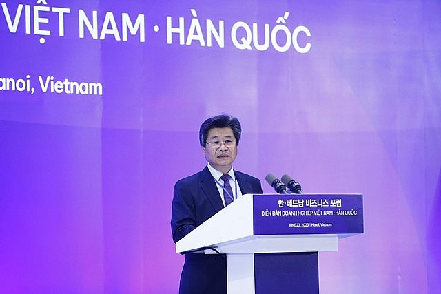 Ông Đỗ Nhất Hoàng, Cục trưởng Cục Đầu tư nước ngoài phát biểu tại Diễn đàn Doanh nghiệp Việt Nam - Hàn Quốc.