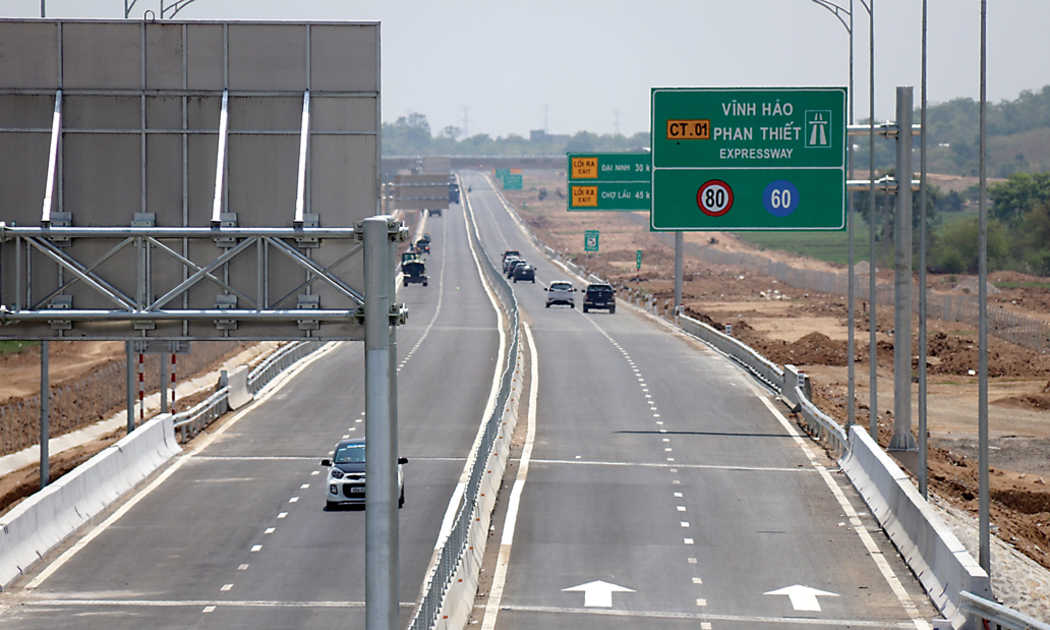 Tổng số km đường cao tốc đang khai thác cả nước hiện là 1.729 km.