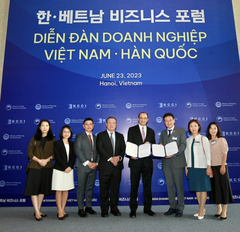 Hoan My Medical Group & Asan Medical Center sign strategic partnership on healthcare innovation