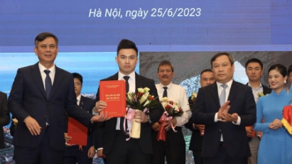 Quang Binh signs 29 MoUs on investment