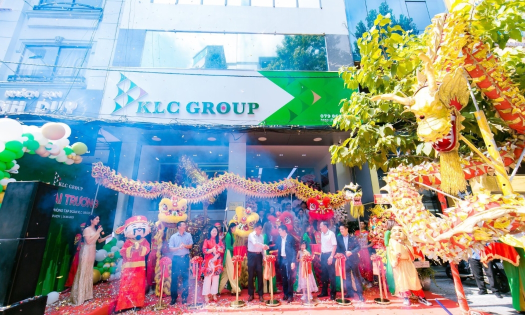 Sự kiện khai trương tòa nhà văn phòng Tập đoàn KLC Group đánh dấu cho bước chuyển mình mạnh mẽ sau 6 năm hành trình kiến tạo thịnh vượng.