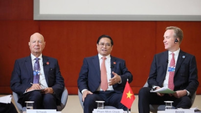WEF holds strategic dialogue on Vietnam as a model for economic recovery