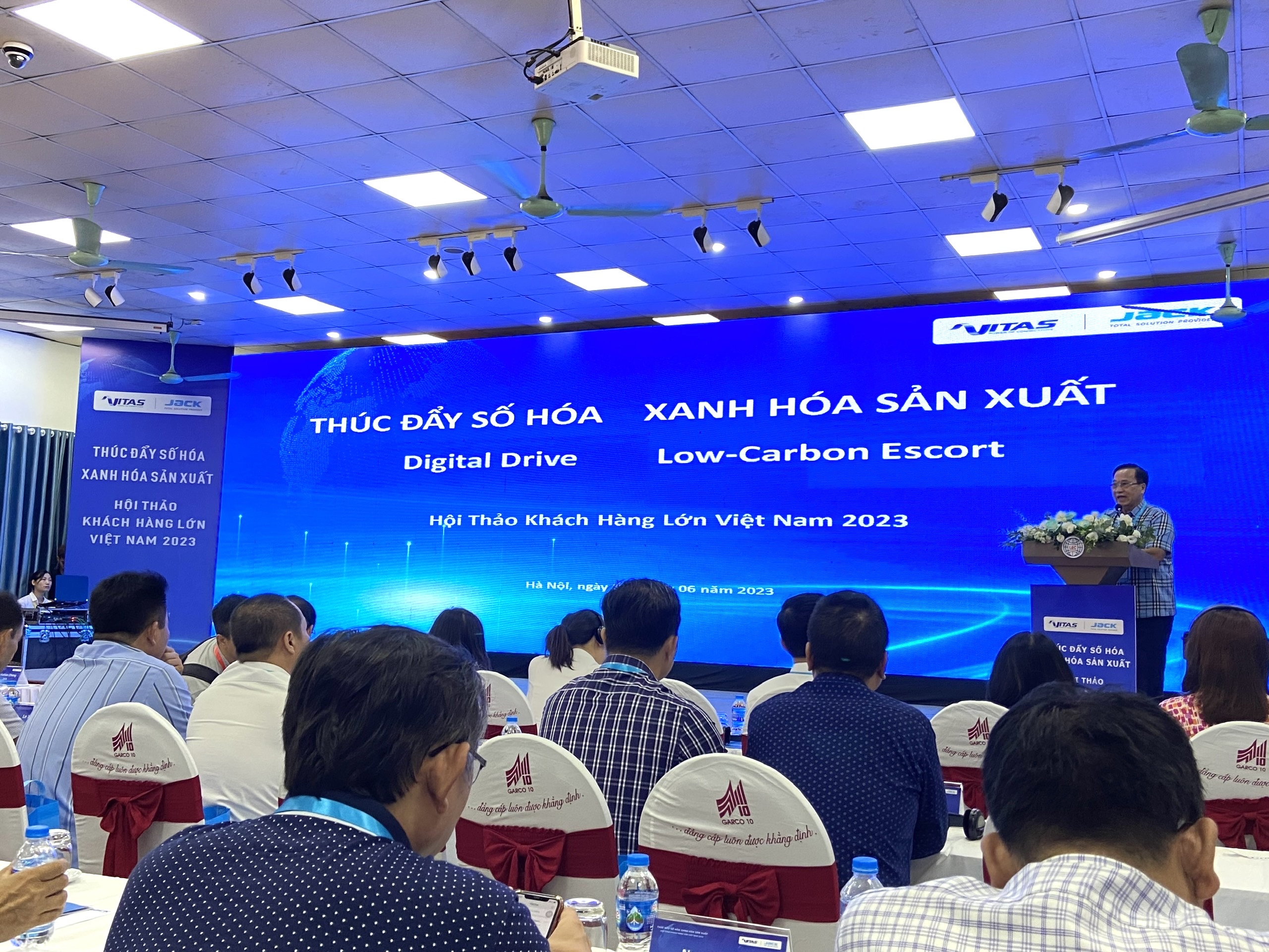 &Ocirc;ng Vũ Đức Giang, Chủ tịch Vitas: 